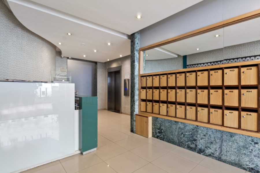 To Let 0 Bedroom Property for Rent in Mouille Point Western Cape